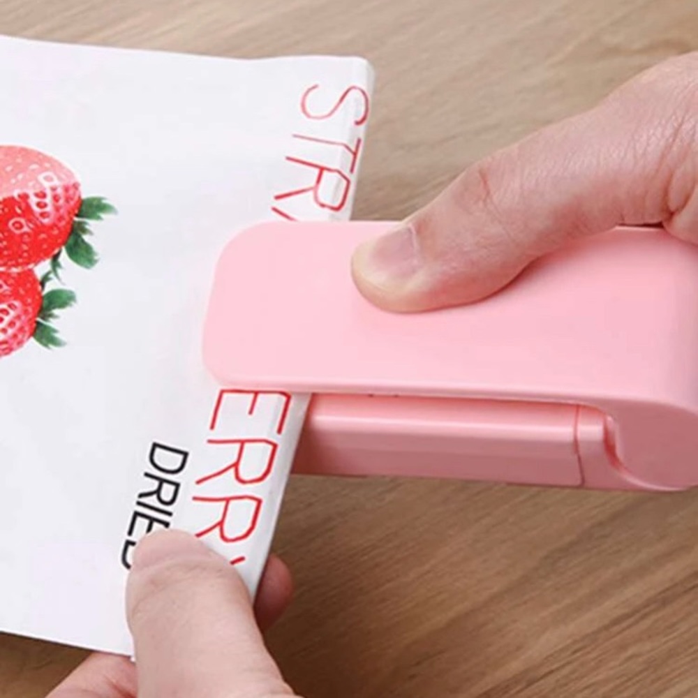 Mini food sealer